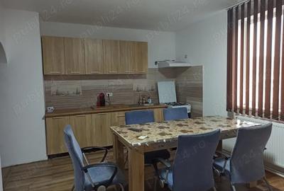 Apartament cu 6 camere în Tecuci - 2