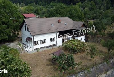 Casă cu 4 camere cu Teren 5146 Mp în Sălătrucu - 2
