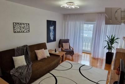 Apartament cu 2 camere decomandat, mobilat în Unirii