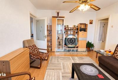 Apartament cu 3 camere semidecomandat în Central