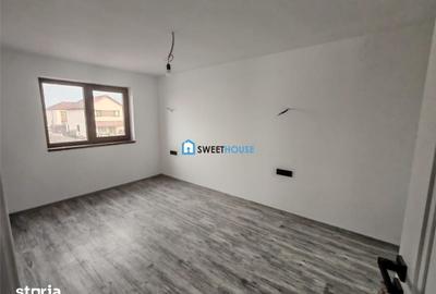 Casă cu 5 camere cu Teren 250 Mp în Central - 2