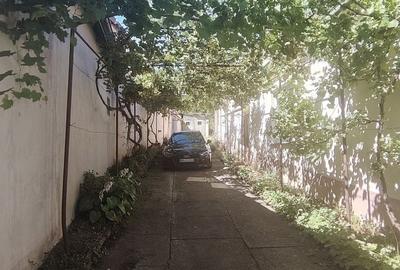 Casă cu 4 camere în Nord