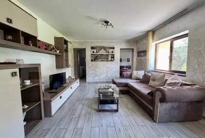 Casă cu 3 camere cu Teren 2800 Mp în Leordeni