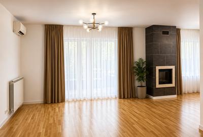 Apartament cu 4 camere decomandat în Pipera