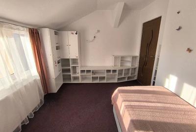 Apartament cu 3 camere decomandat în Aradului - 4