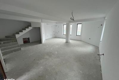 Casă cu 4 camere în Palazu Mare - 9