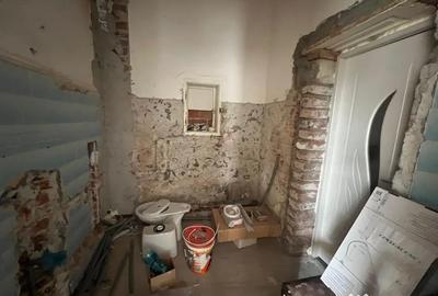 Casă cu 3 camere cu Teren 652 Mp în Pârneava