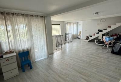 Casă cu 6 camere cu Teren 2000 Mp în Coșoveni - 5