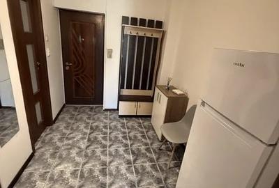 Garsonieră decomandată, mobilată în Costin Georgian - 6