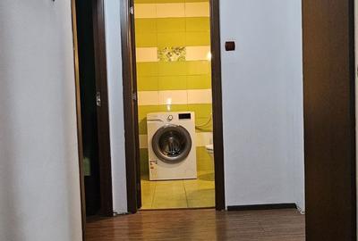 Apartament cu 3 camere decomandat în 1 Mai - 5