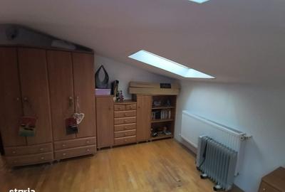 Apartament cu 4 camere în Roșu - 12