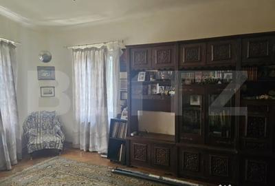 Casă cu 4 camere cu Teren 372 Mp în Central - 9