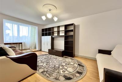 Apartament cu 3 camere decomandat, mobilat în Tractorul - 1