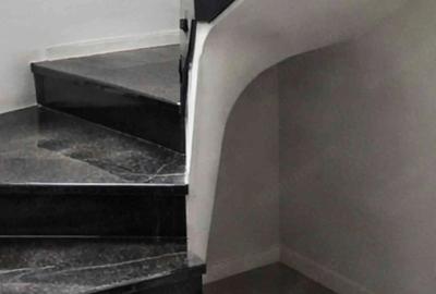 Casă cu Teren 180 Mp în Tineretului