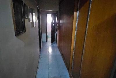 Apartament cu 3 camere decomandat în Pantelimon