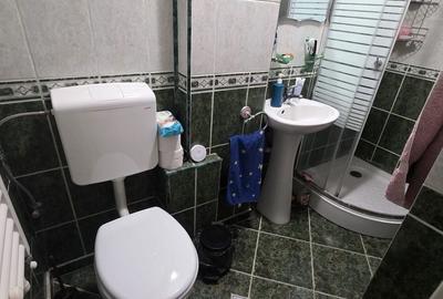 Casă cu 4 camere în Delfinariu