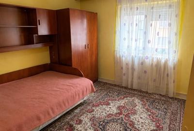 Apartament cu 2 camere decomandat în Cugir - 1