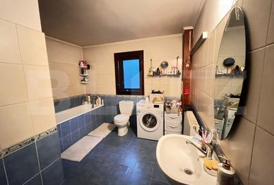 Casă cu 3 camere cu Teren 451 Mp în Central