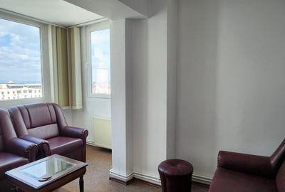 Spațiu comercial, de 66 mp, în Centrul Civic - 2