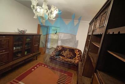 Apartament cu 3 camere nedecomandat, mobilat în Drumul Taberei