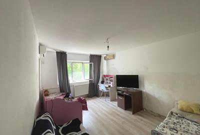 Apartament cu 3 camere decomandat în Militari