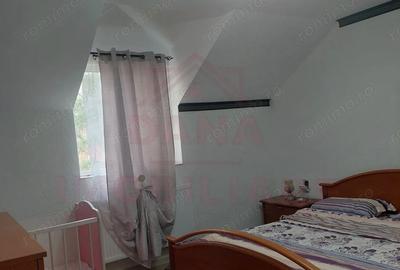 Casă cu 5 camere cu Teren 1100 Mp în Poiana - 5