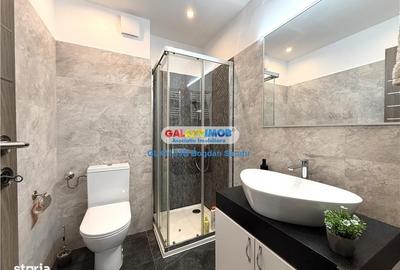 Apartament cu 2 camere decomandat în Roșu