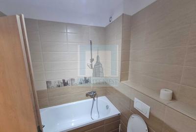 Apartament cu 3 camere decomandat, mobilat în Tractorul - 8