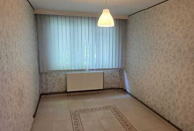 Apartament cu 2 camere decomandat în Titan