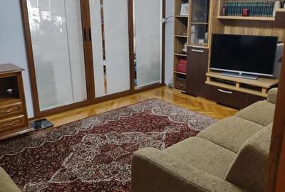 Apartament cu 3 camere semidecomandat în Obor - 1