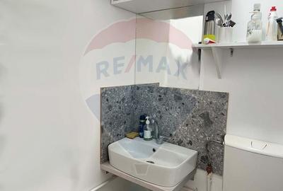 Spațiu comercial, de 47 mp, în Central - 11