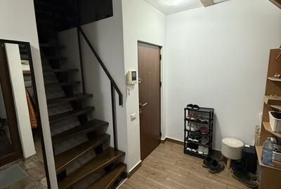 Apartament cu 3 camere semidecomandat, mobilat în Tractorul - 10