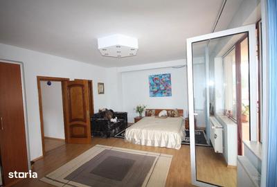 Casă cu 7 camere cu Teren 450 Mp în Clăbucet - 10