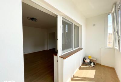 Apartament cu 2 camere semidecomandat în Soarelui
