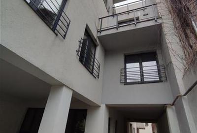 Garsonieră decomandată în Central - 5