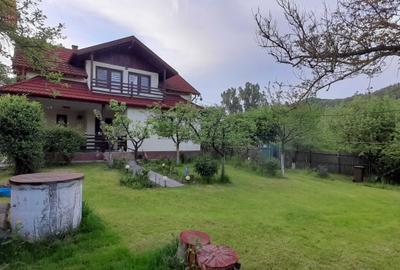 Casă cu 3 camere în Mălureni - 5