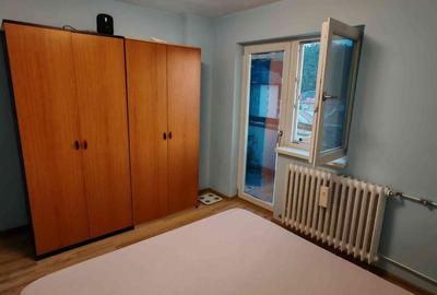 Apartament cu 3 camere decomandat în Central - 2