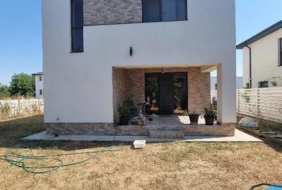 Casă cu 4 camere cu Teren 325 Mp în Berceni - 2