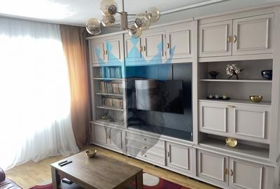 Apartament cu 3 camere semidecomandat, mobilat în Tineretului