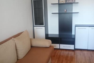 Garsonieră semidecomandată în Intim