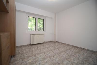 Apartament cu 3 camere decomandat, mobilat în Decebal