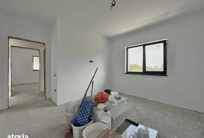 Casă cu 5 camere cu Teren 500 Mp în Central