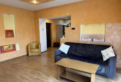 Apartament cu 2 camere decomandat în Calea București