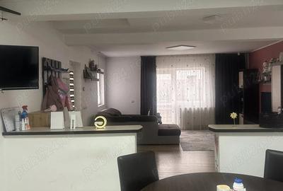 Casă cu Teren 480 Mp în 1 Decembrie - 2