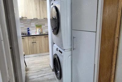 Apartament cu 2 camere decomandat în 1 Decembrie