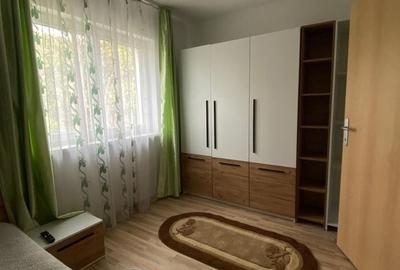 Apartament cu 2 camere decomandat în Micro 15