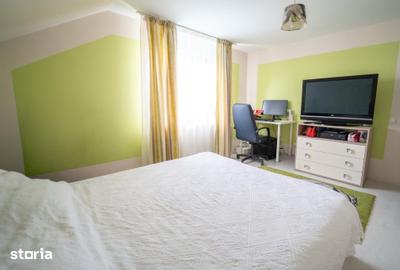 Casă cu 4 camere cu Teren 370 Mp în Berceni