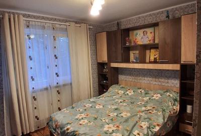 Apartament cu 2 camere semidecomandat în Cuștelnic