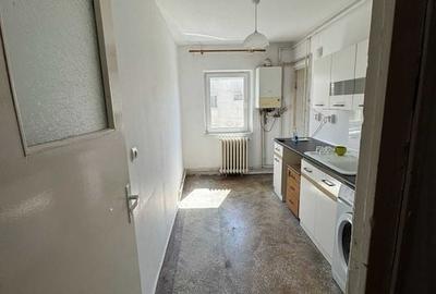 Apartament cu 4 camere semidecomandat în Centrul Civic - 3