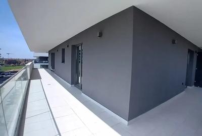 Apartament cu 3 camere decomandat în Barbu Văcărescu